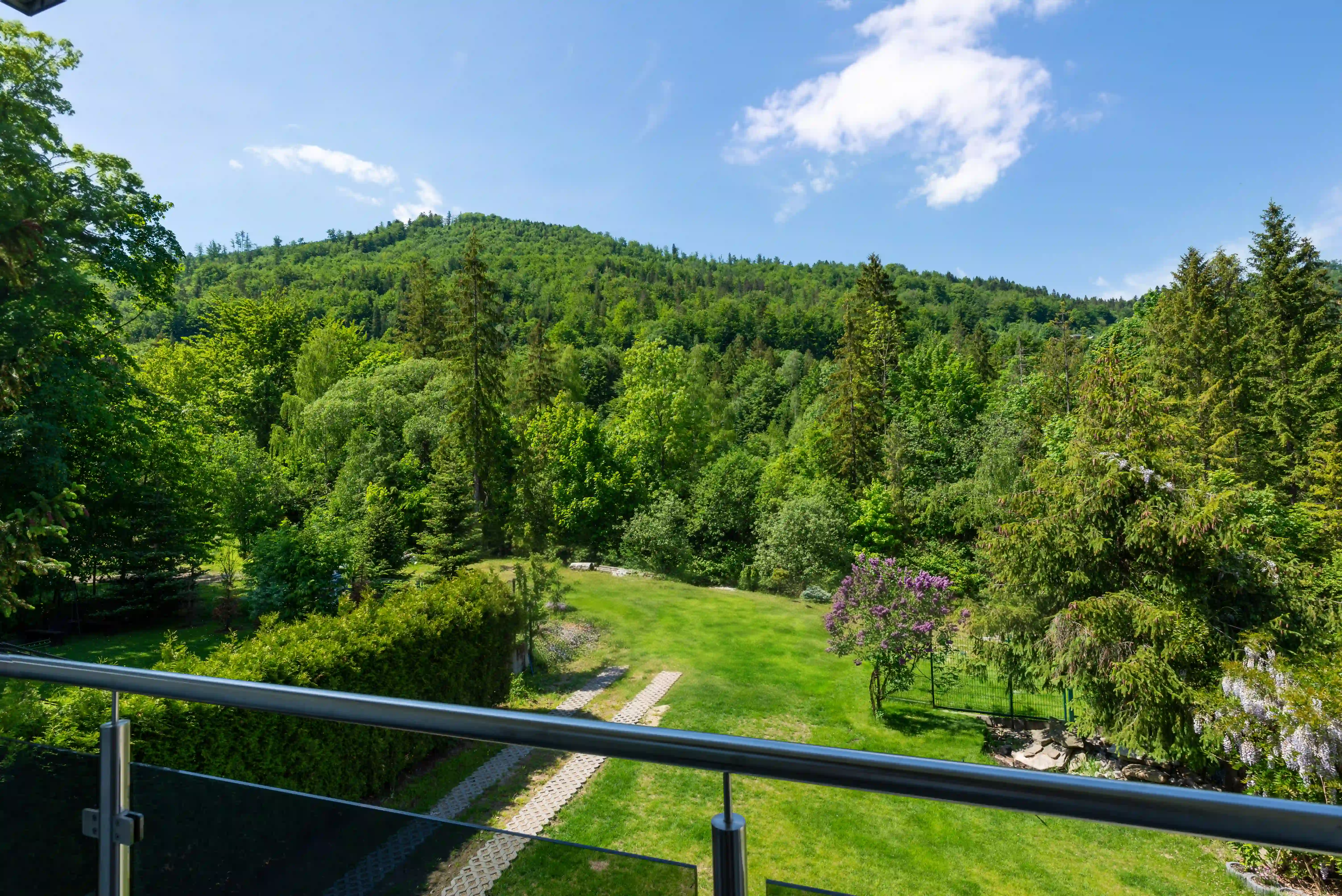 Beskid Śląski latem - noclegi Szczyrk blisko szlaków i gondoli